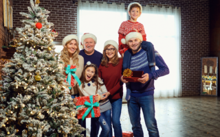 get free money for Christmas